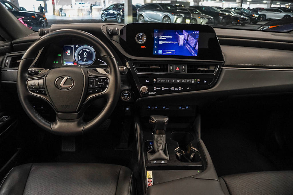 Thumbnail: 2024 Lexus ES - 2