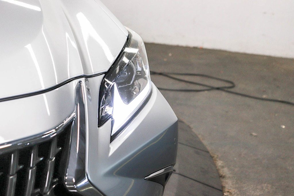 Thumbnail: 2025 Lexus ES - 2
