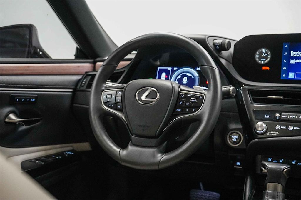 Thumbnail: 2023 Lexus ES - 12