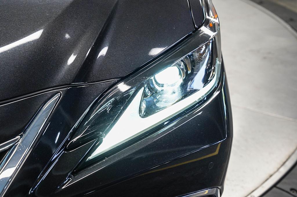 Thumbnail: 2024 Lexus ES - 19