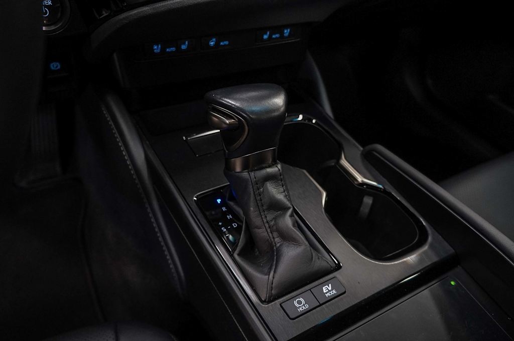 Thumbnail: 2024 Lexus ES - 11