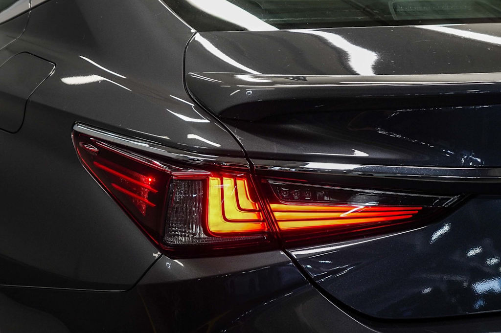 Thumbnail: 2024 Lexus ES - 5
