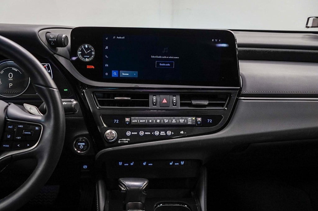 Thumbnail: 2024 Lexus ES - 10