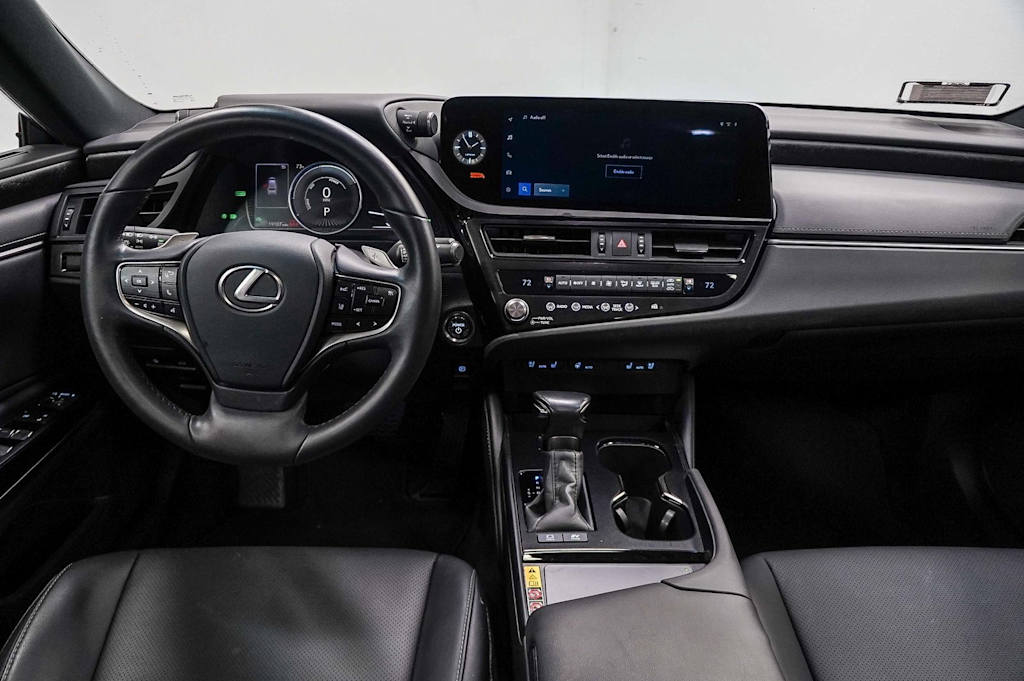 Thumbnail: 2024 Lexus ES - 2