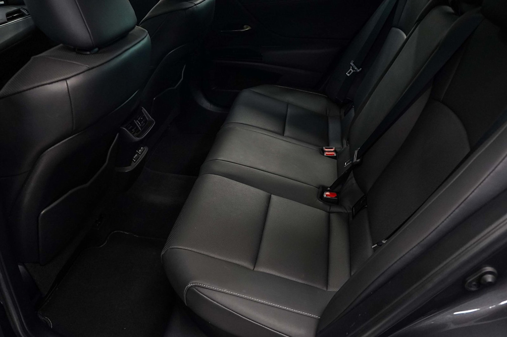 Thumbnail: 2024 Lexus ES - 9