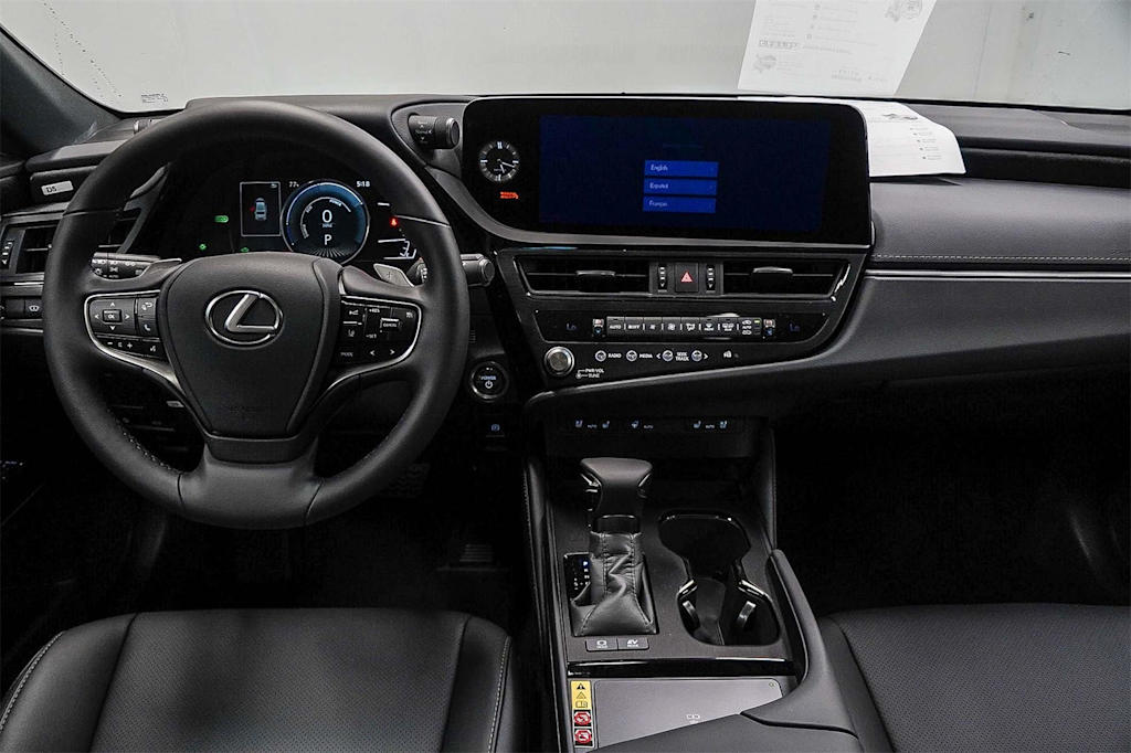 Thumbnail: 2025 Lexus ES - 2