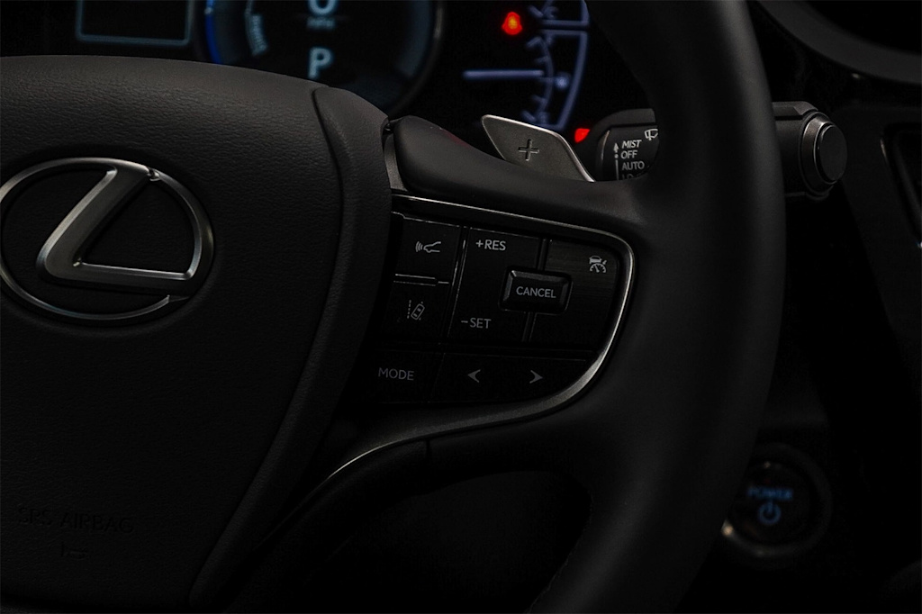 Thumbnail: 2025 Lexus ES - 24