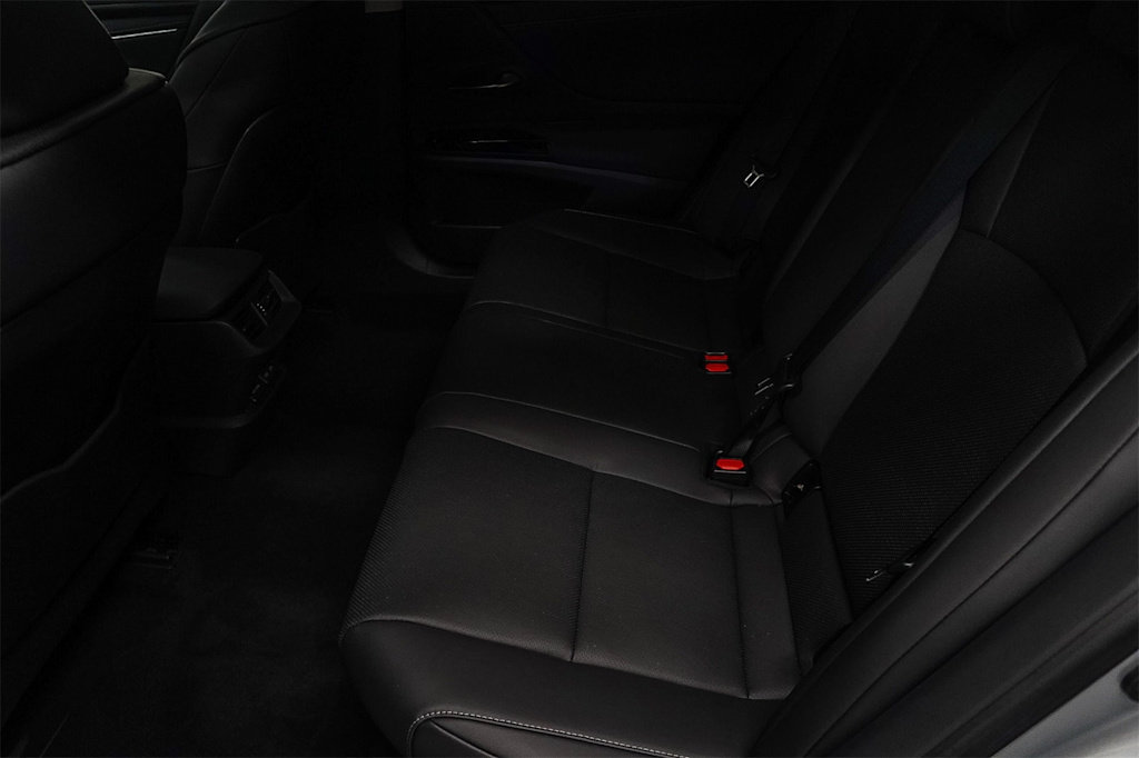 Thumbnail: 2025 Lexus ES - 12