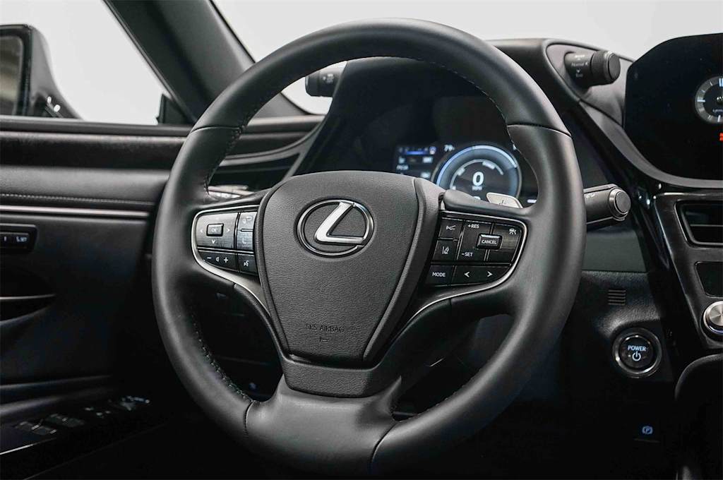 Thumbnail: 2025 Lexus ES - 9