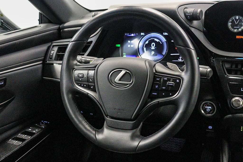 Thumbnail: 2025 Lexus ES - 7