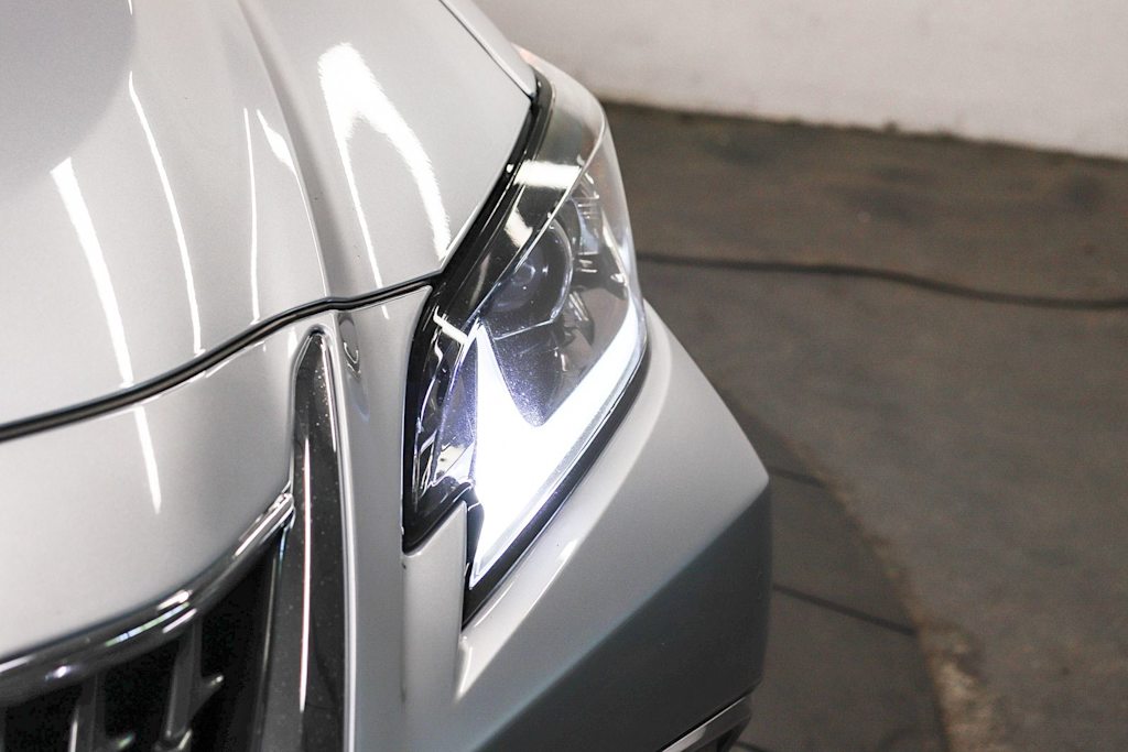 Thumbnail: 2025 Lexus ES - 20
