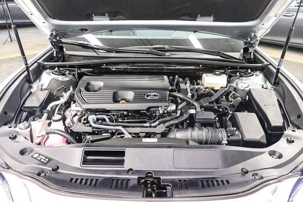 Thumbnail: 2025 Lexus ES - 6