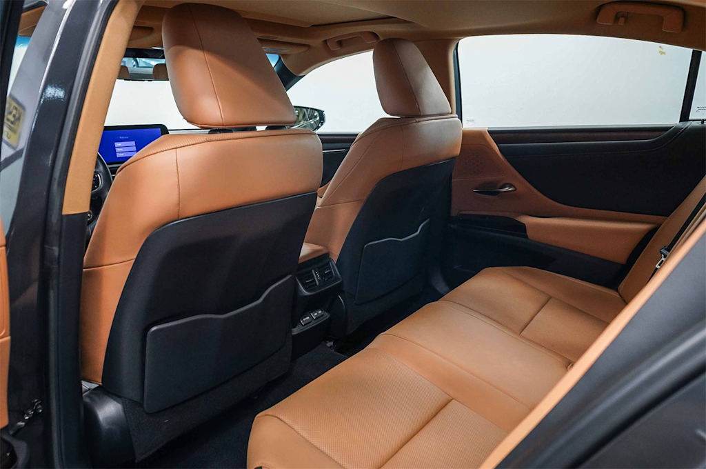 Thumbnail: 2025 Lexus ES - 11