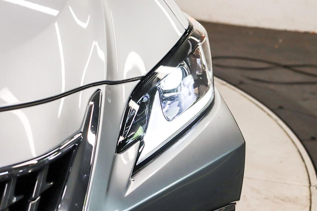 Thumbnail: 2025 Lexus ES - 19