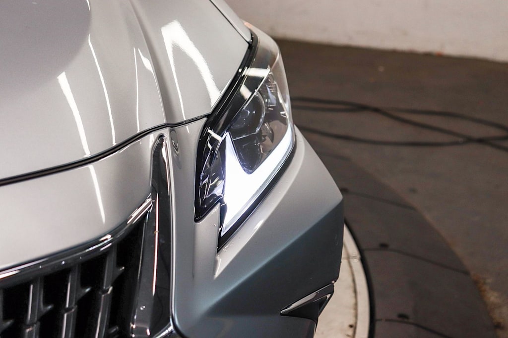Thumbnail: 2024 Lexus ES - 19