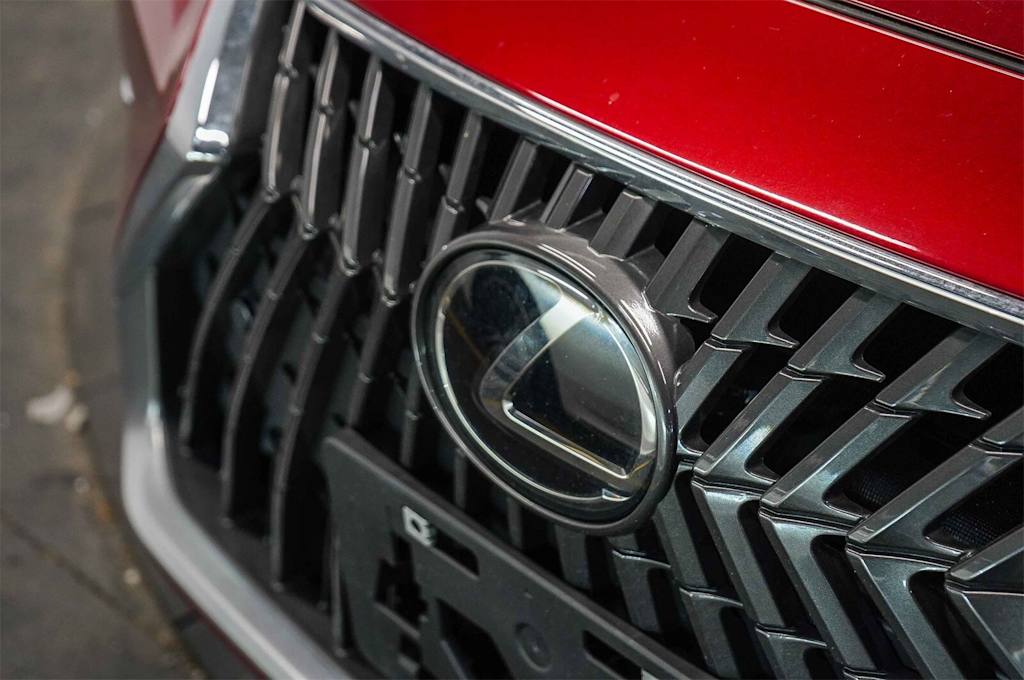 Thumbnail: 2024 Lexus ES - 6