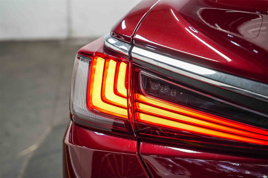 Thumbnail: 2024 Lexus ES - 22