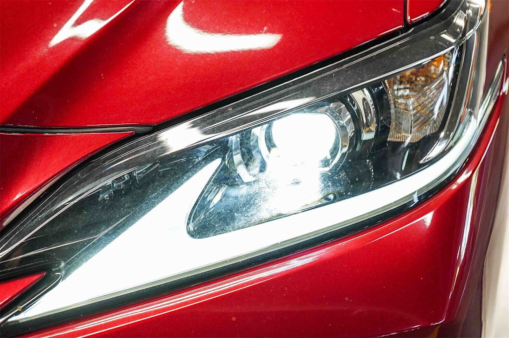 Thumbnail: 2024 Lexus ES - 20