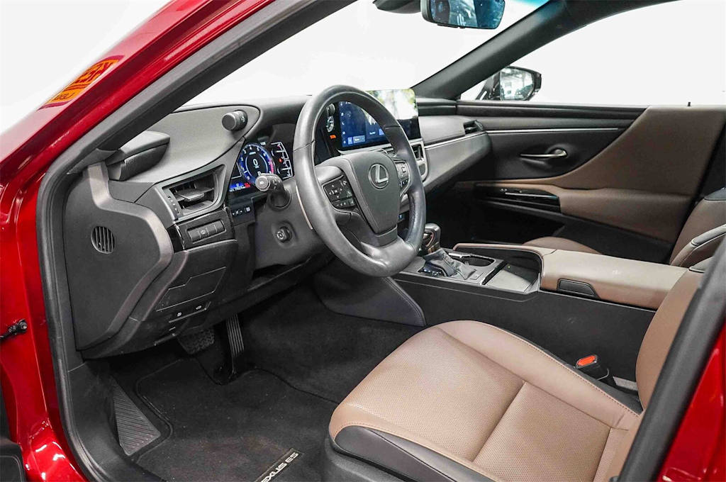 Thumbnail: 2024 Lexus ES - 13