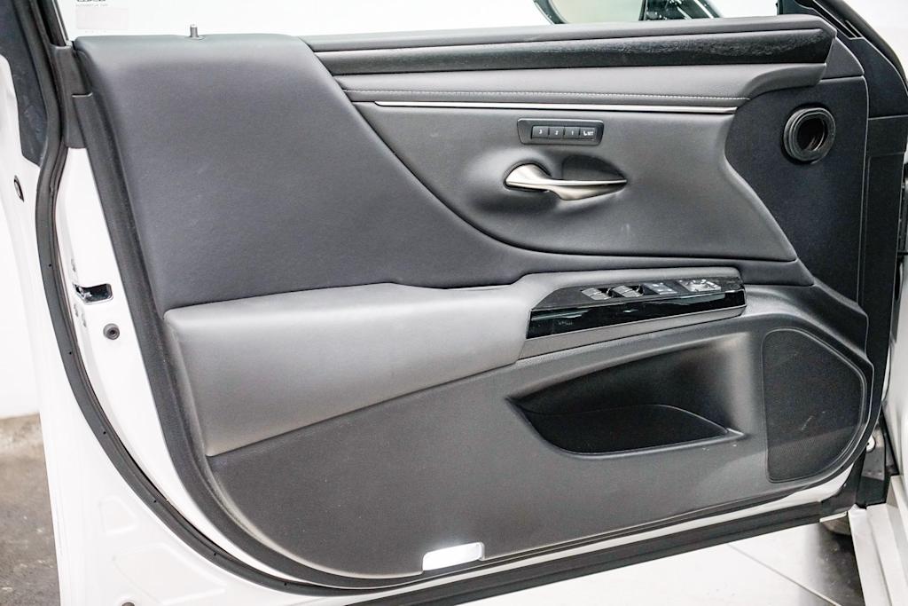 2024 Lexus ES 350 24