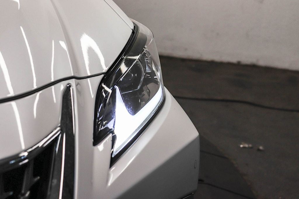 Thumbnail: 2025 Lexus ES - 16