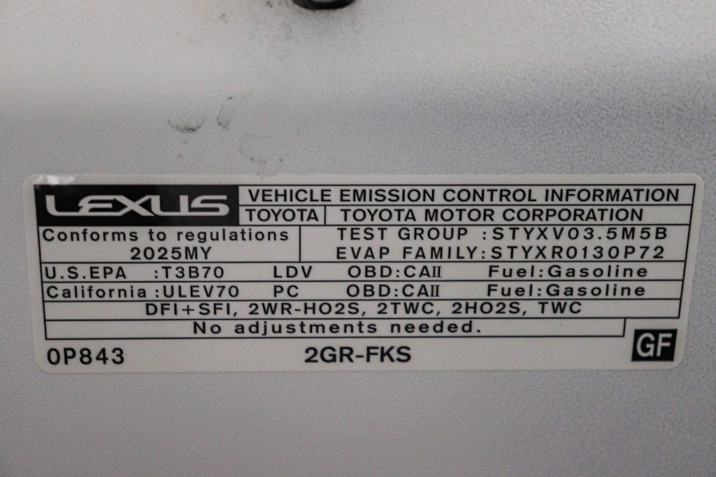 Thumbnail: 2025 Lexus ES - 17