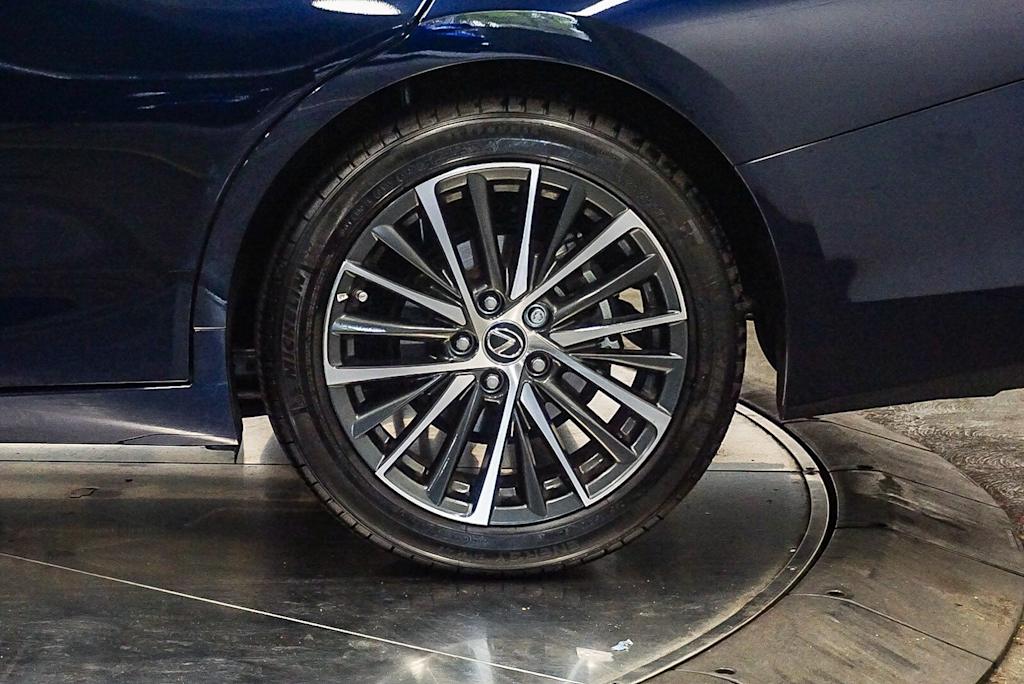 Thumbnail: 2025 Lexus ES - 19