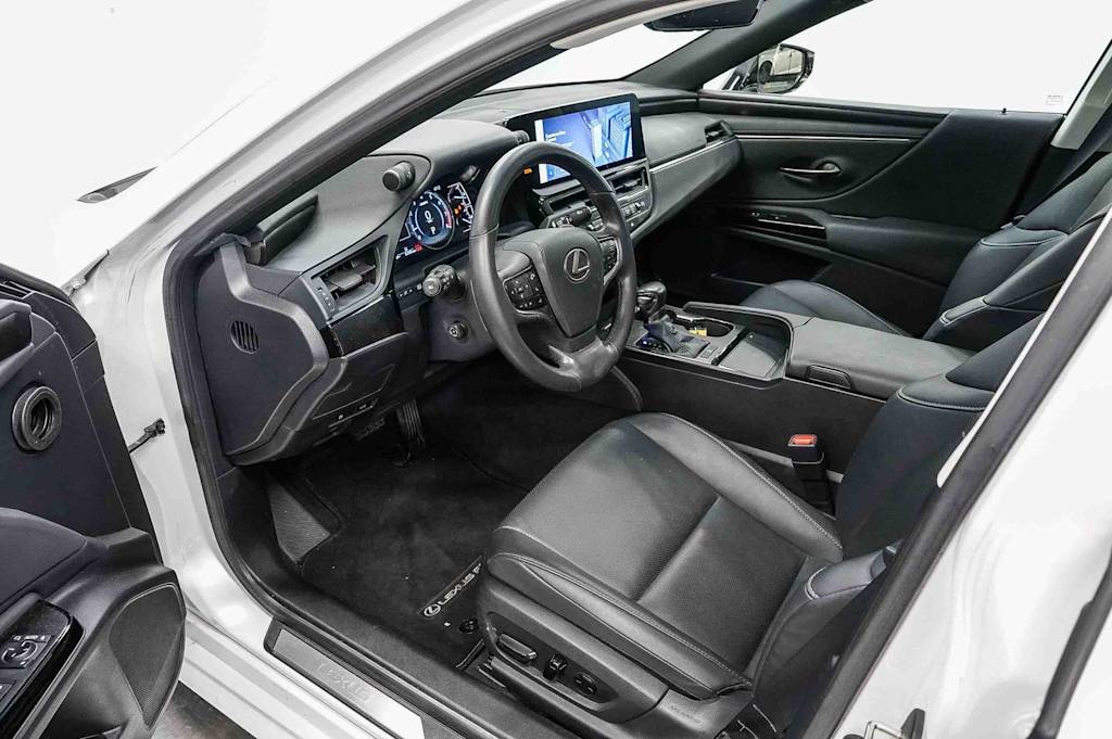 Thumbnail: 2023 Lexus ES - 10