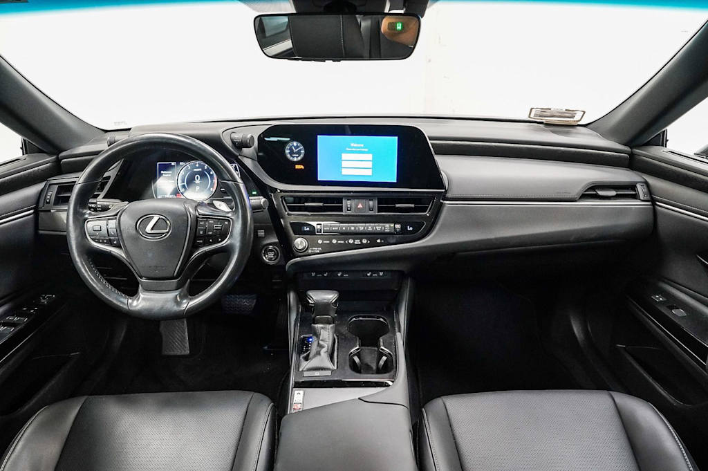 Thumbnail: 2024 Lexus ES - 2