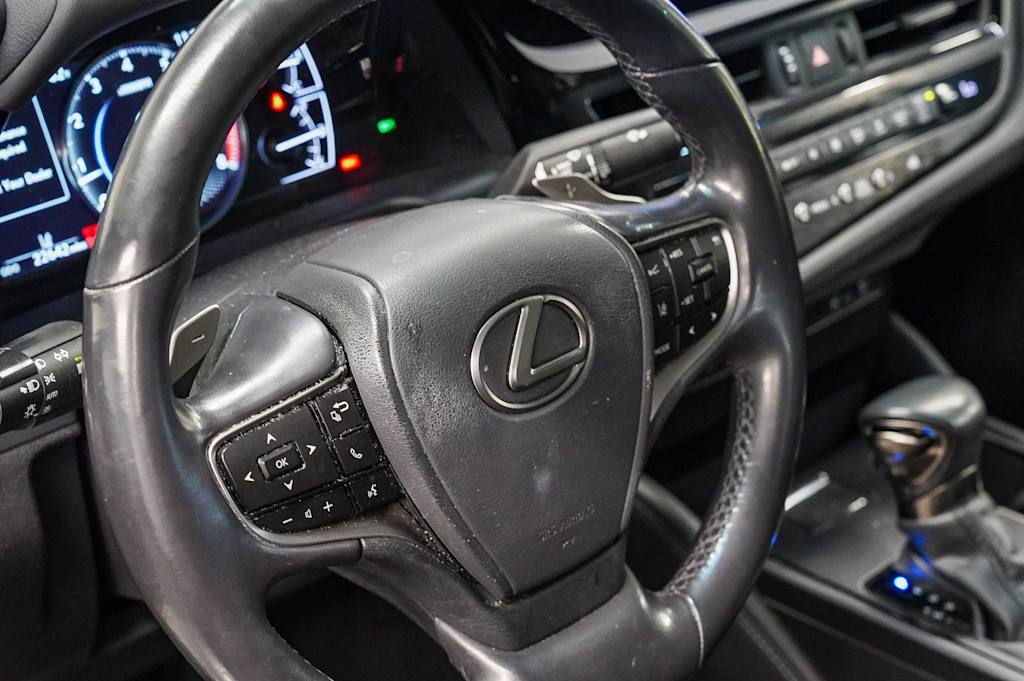 Thumbnail: 2024 Lexus ES - 14