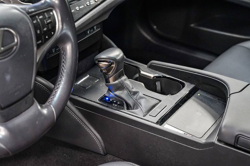 Thumbnail: 2024 Lexus ES - 16