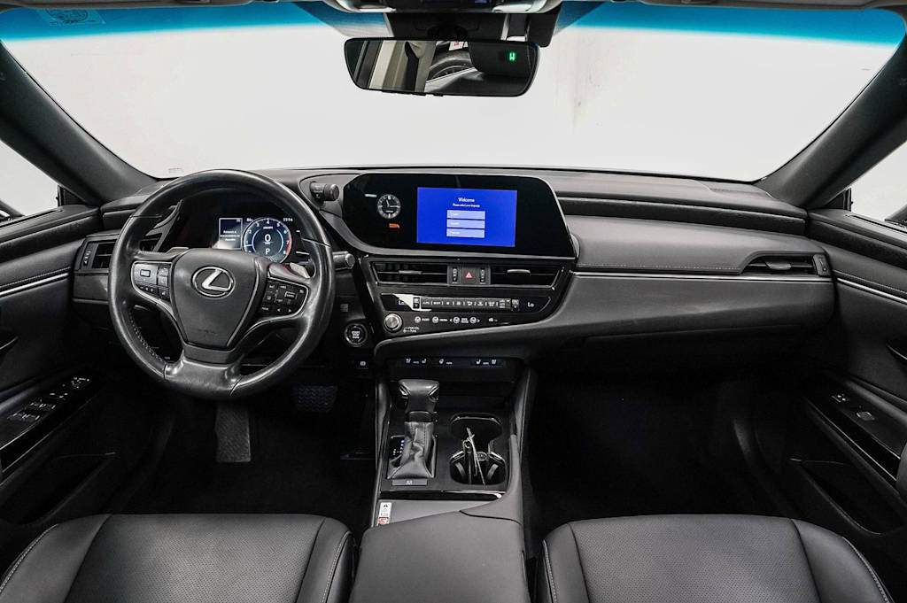 Thumbnail: 2024 Lexus ES - 2