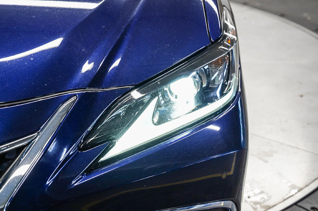 Thumbnail: 2024 Lexus ES - 21