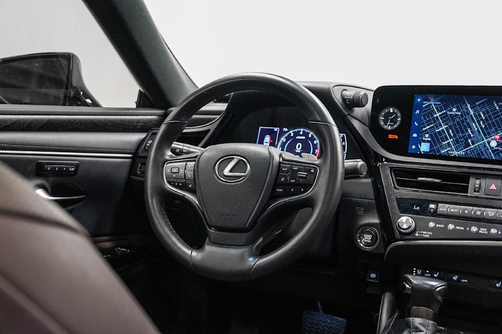 Thumbnail: 2024 Lexus ES - 13