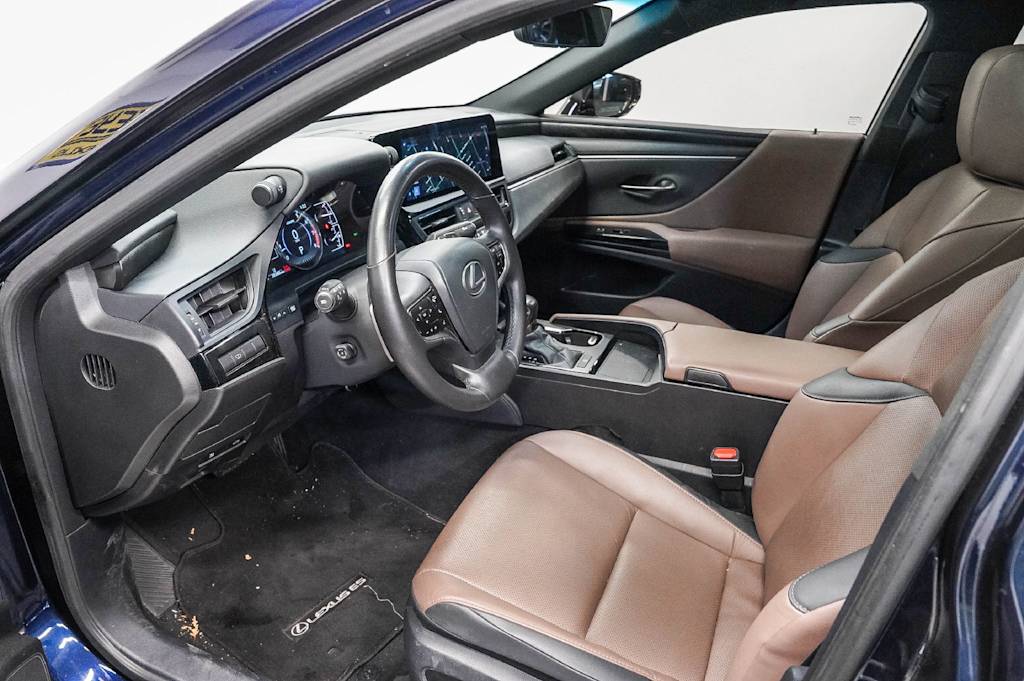 Thumbnail: 2024 Lexus ES - 11