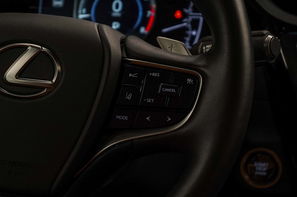 Thumbnail: 2025 Lexus ES - 22