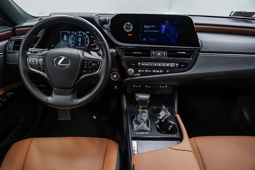 Thumbnail: 2025 Lexus ES - 2