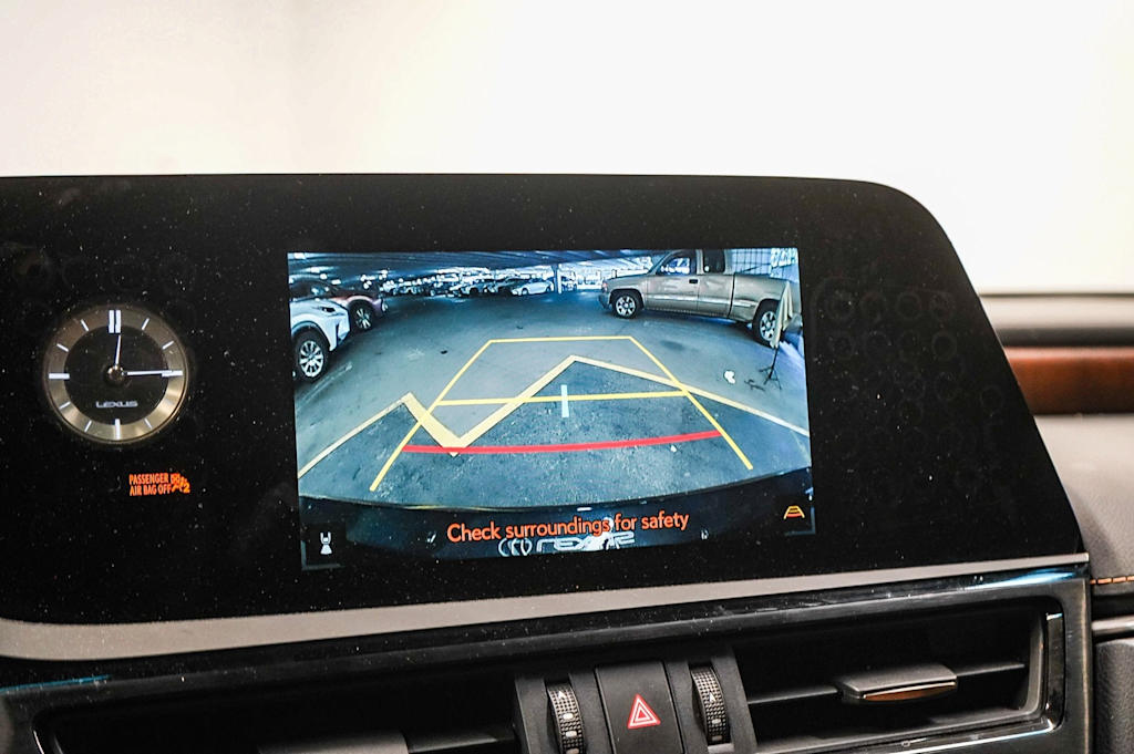 Thumbnail: 2025 Lexus ES - 27