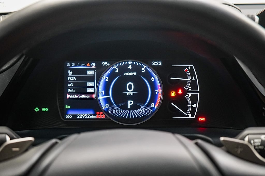 Thumbnail: 2025 Lexus ES - 17