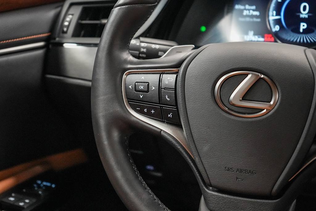 Thumbnail: 2024 Lexus ES - 25