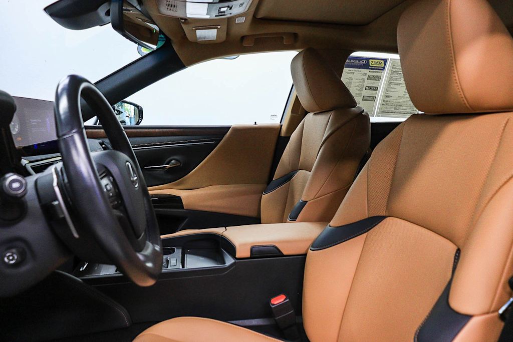 Thumbnail: 2025 Lexus ES - 10