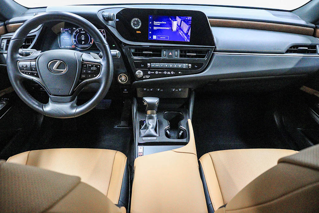 Thumbnail: 2025 Lexus ES - 2
