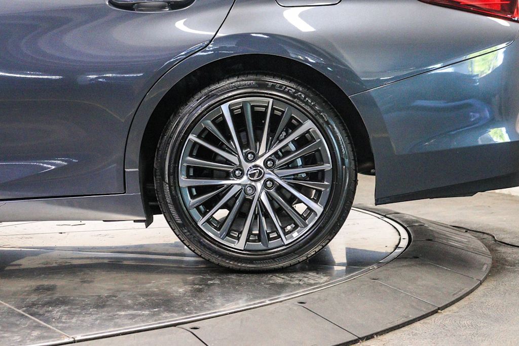Thumbnail: 2025 Lexus ES - 24