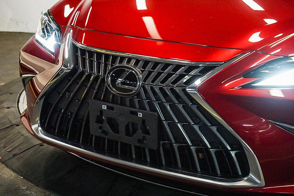 Thumbnail: 2022 Lexus ES - 6