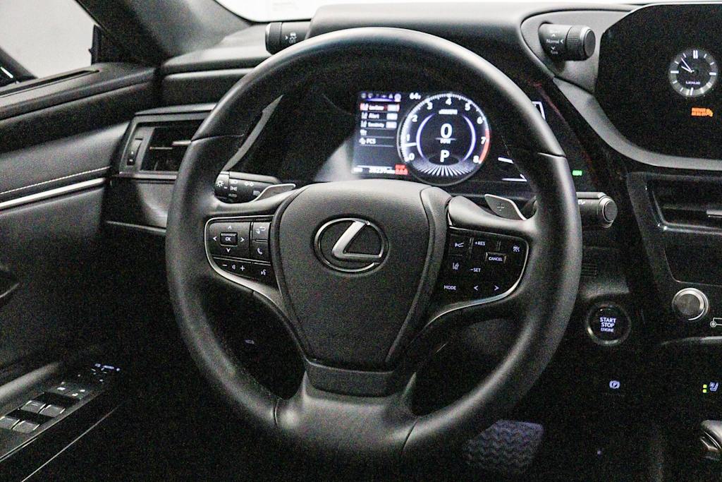 Thumbnail: 2025 Lexus ES - 9