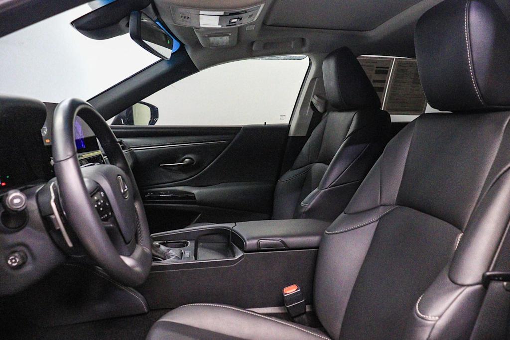 Thumbnail: 2025 Lexus ES - 11