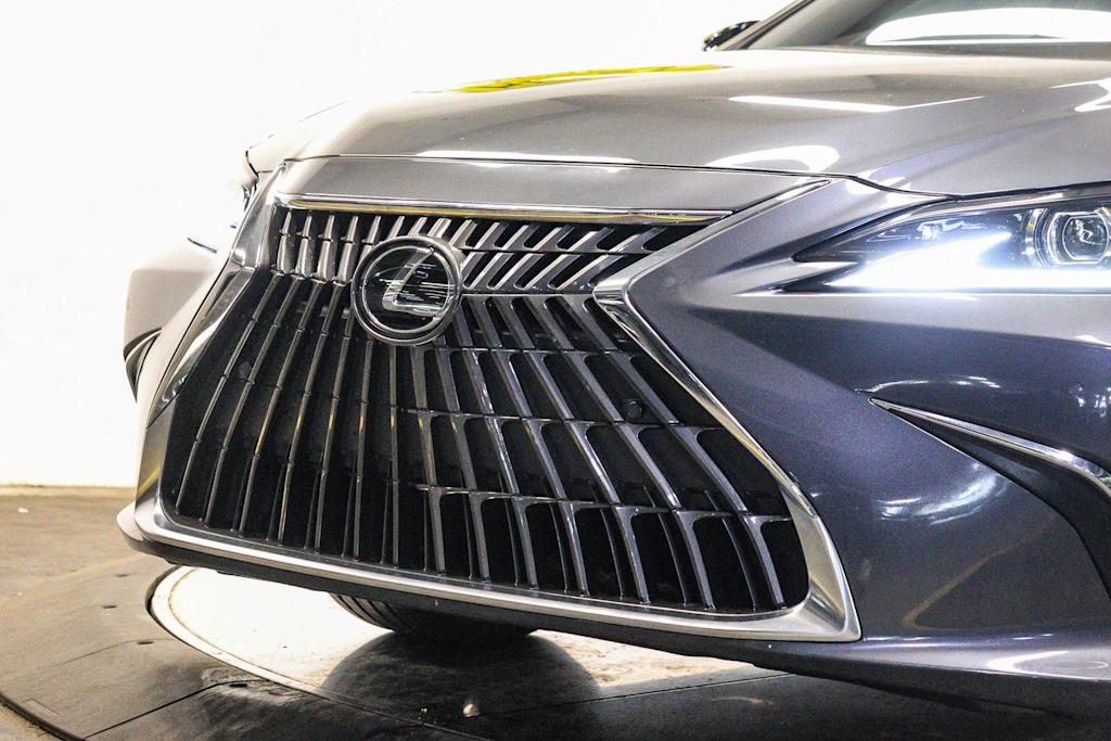 Thumbnail: 2025 Lexus ES - 6