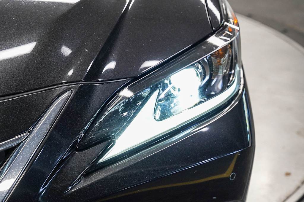 Thumbnail: 2025 Lexus ES - 28