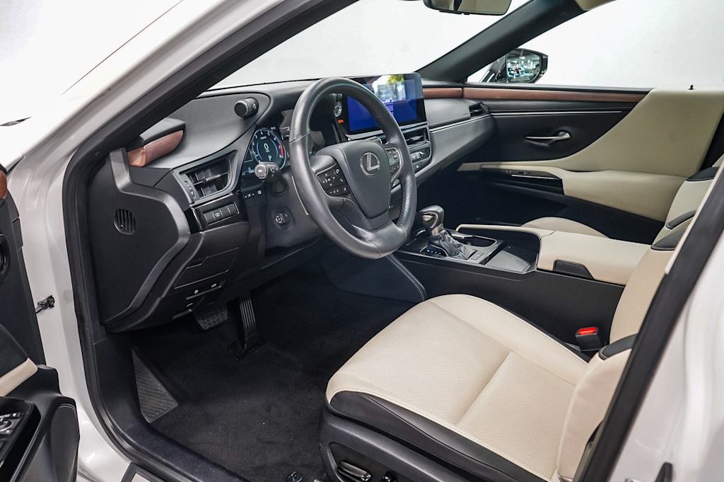 Thumbnail: 2024 Lexus ES - 13