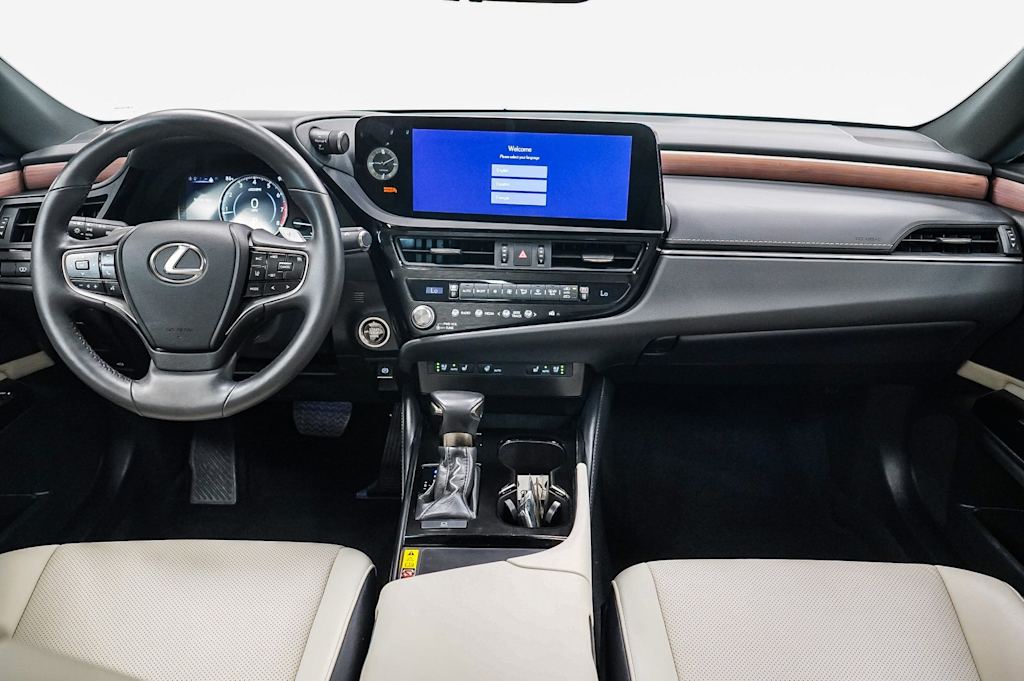 Thumbnail: 2024 Lexus ES - 2